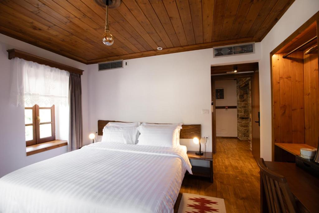  Superior Double or Twin Room at Bizant House Boutique Hotel Gjirokastër